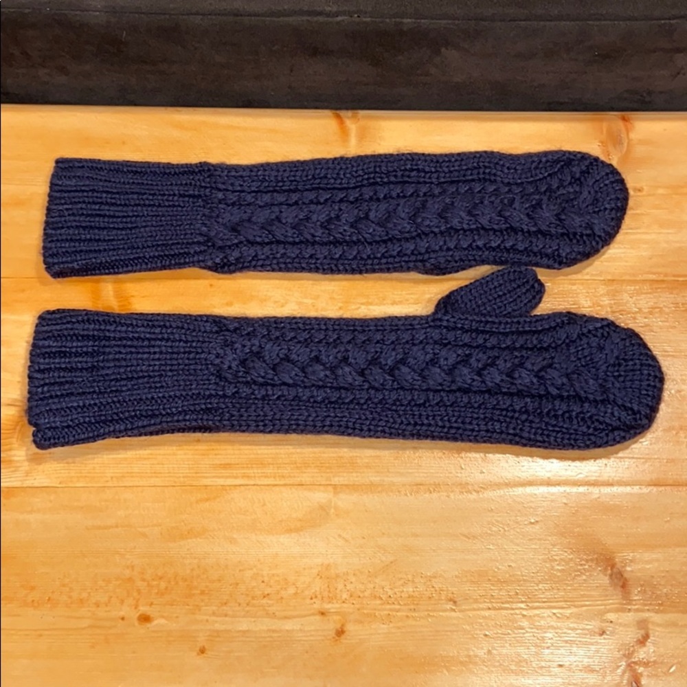 Winter mittens
